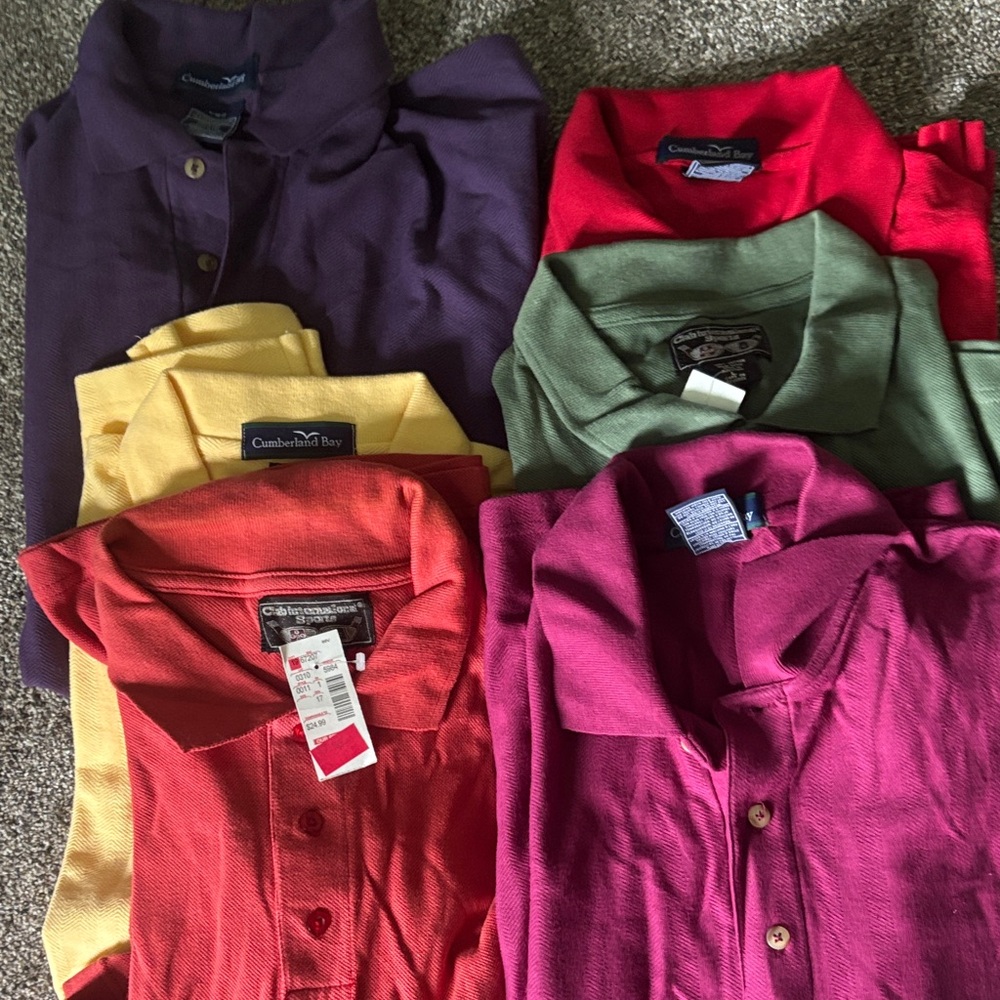 Brand new 3 button SS polo
shirts LARGE
